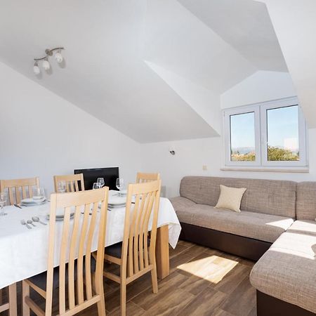 Holiday Home Lydia Слатине Екстер'єр фото